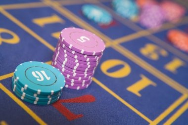 Our jitu69 Auto Roulette guide beside sportsbook calendar notes